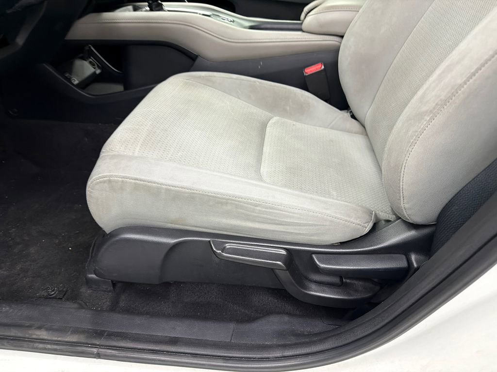 Used 2019 Honda HR-V EX image 10