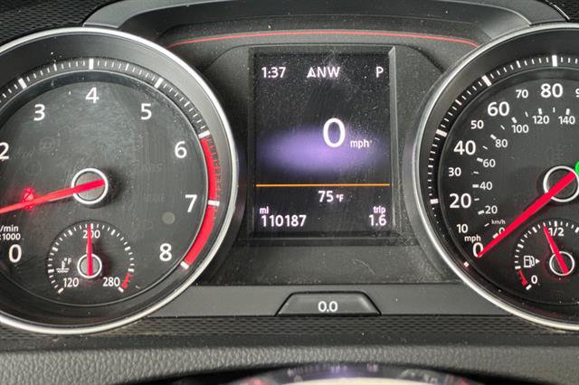 Used 2015 Volkswagen GTI SE w/ Lighting Package (SEL) FWD image 29