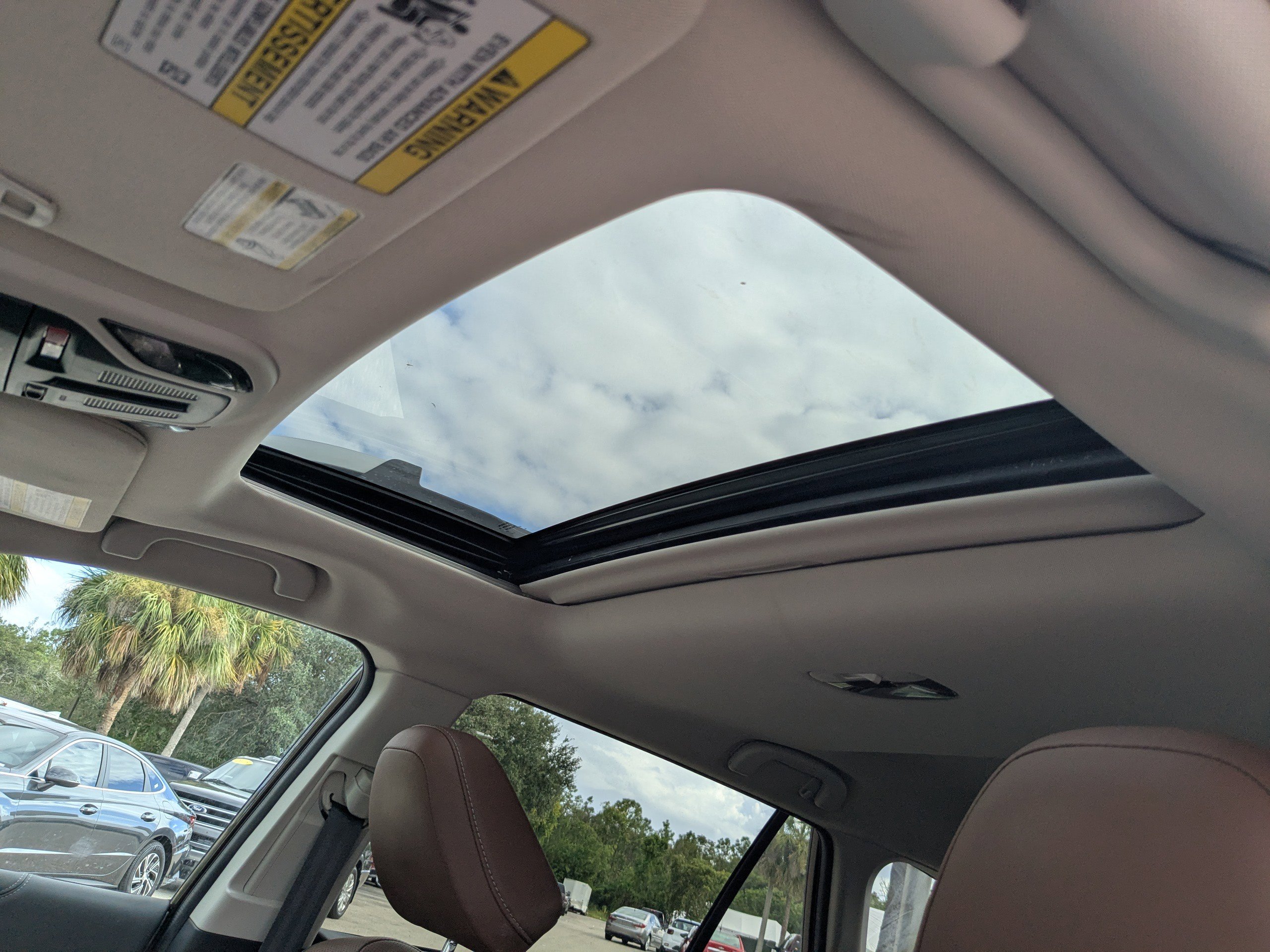 Used 2022 Subaru Outback Touring image 23
