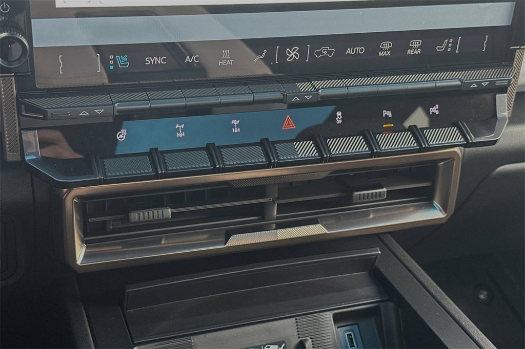 New 2025 GMC Hummer EV 3X w/ Battery Pack, 24 Module Pack image 18