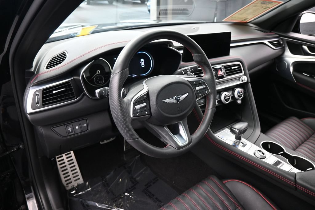Used 2023 Genesis G70 2.0T w/ Sport Prestige Package RWD image 12