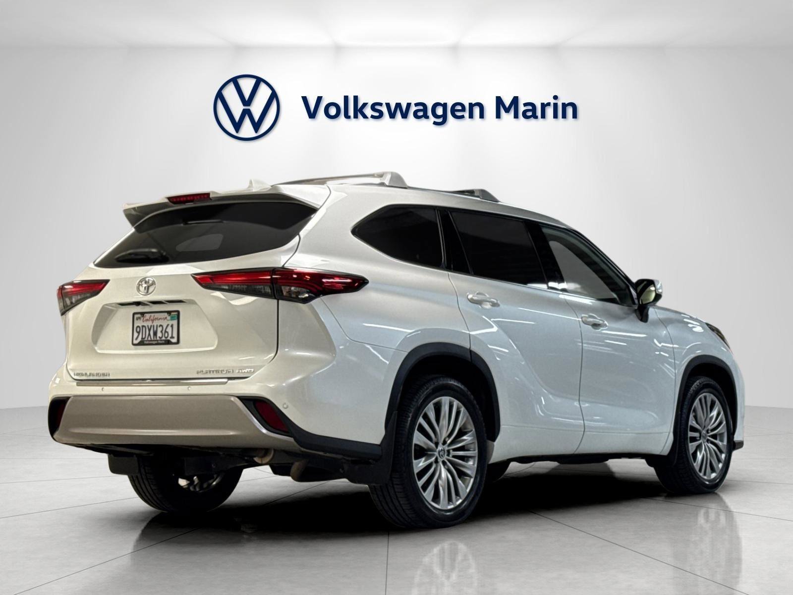 Used 2022 Toyota Highlander Platinum AWD/4WD image 5