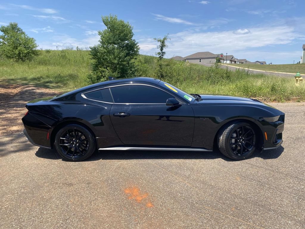 Used 2024 Ford Mustang GT RWD image 10