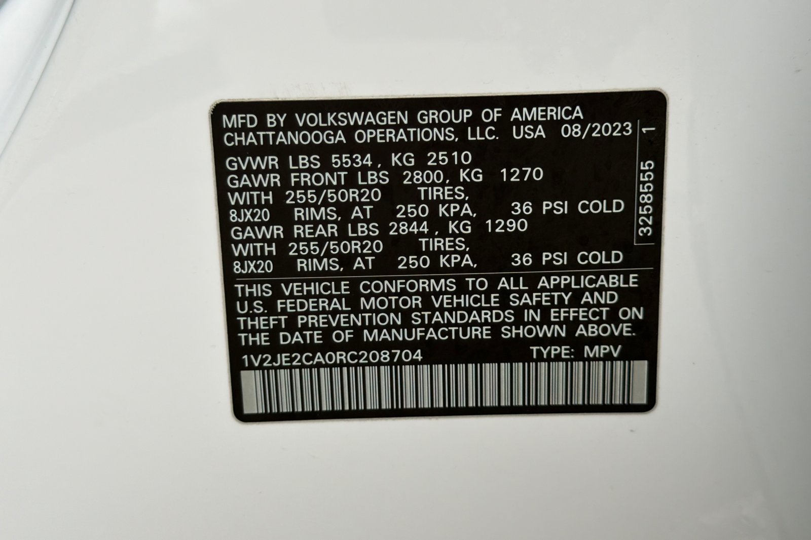 Used 2024 Volkswagen Atlas Cross Sport SE FWD image 28