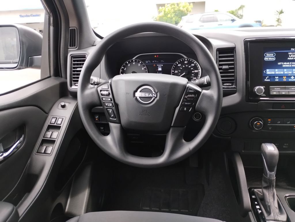 Used 2023 Nissan Frontier SV w/ Midnight Edition Package image 13