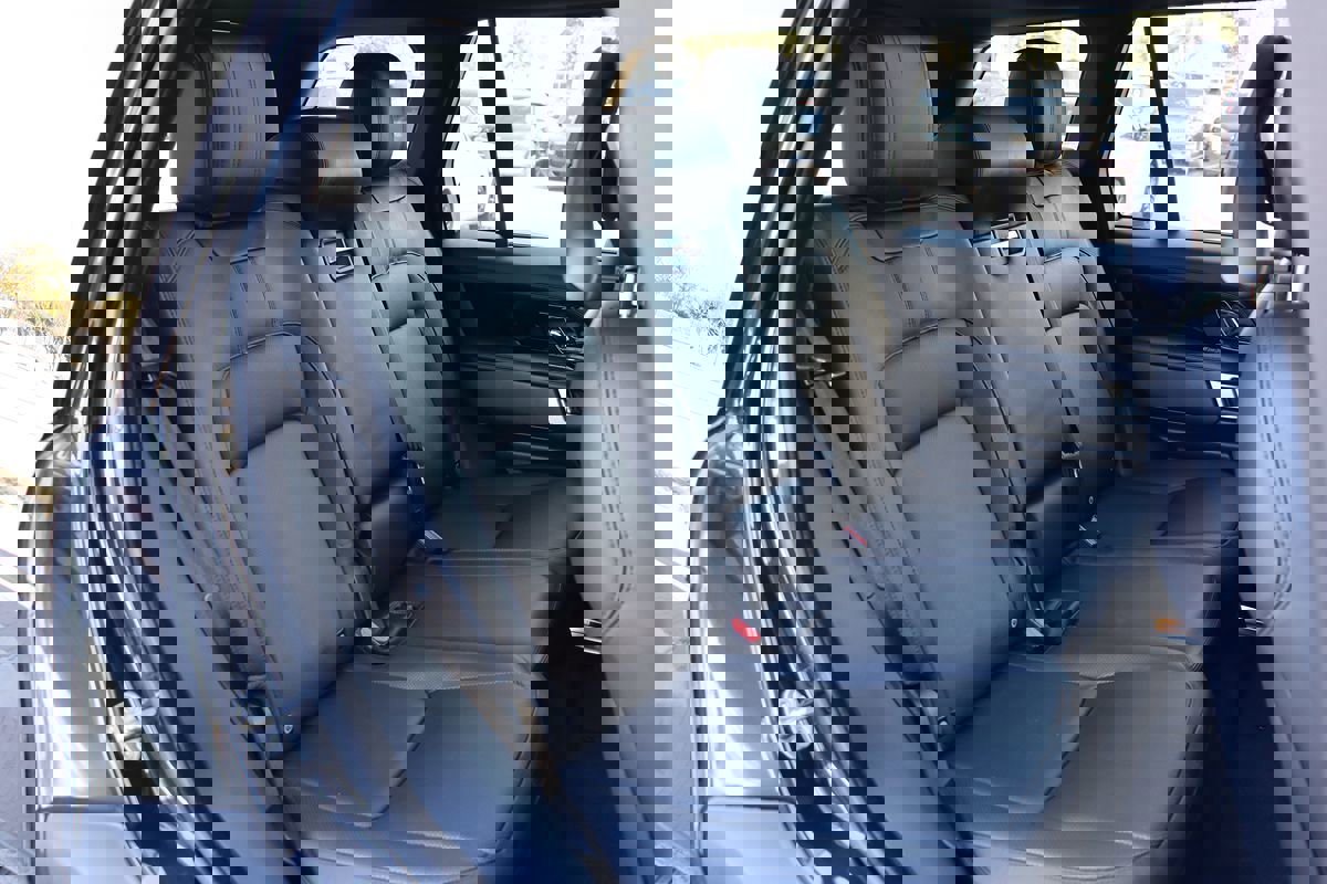 Used 2018 Land Rover Range Rover HSE image 35