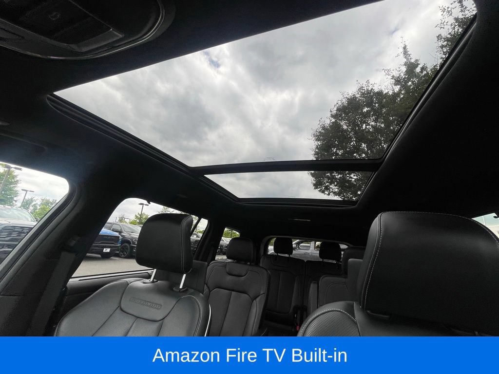 Certified 2025 Jeep Grand Cherokee L Overland w/ Advanced Protech Group III AWD/4WD image 38