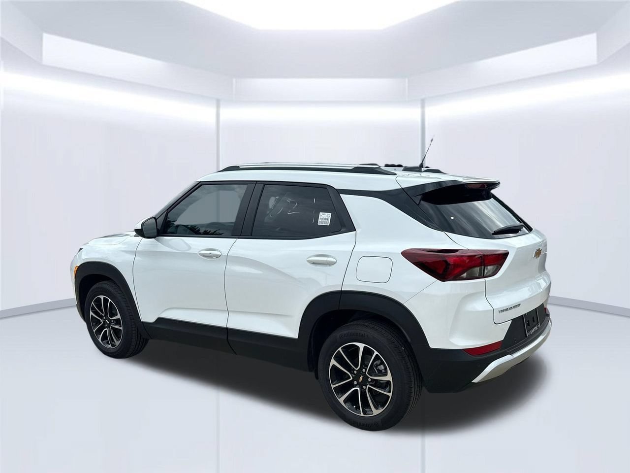 New 2026 Chevrolet TrailBlazer LT w/ Convenience Package FWD image 3