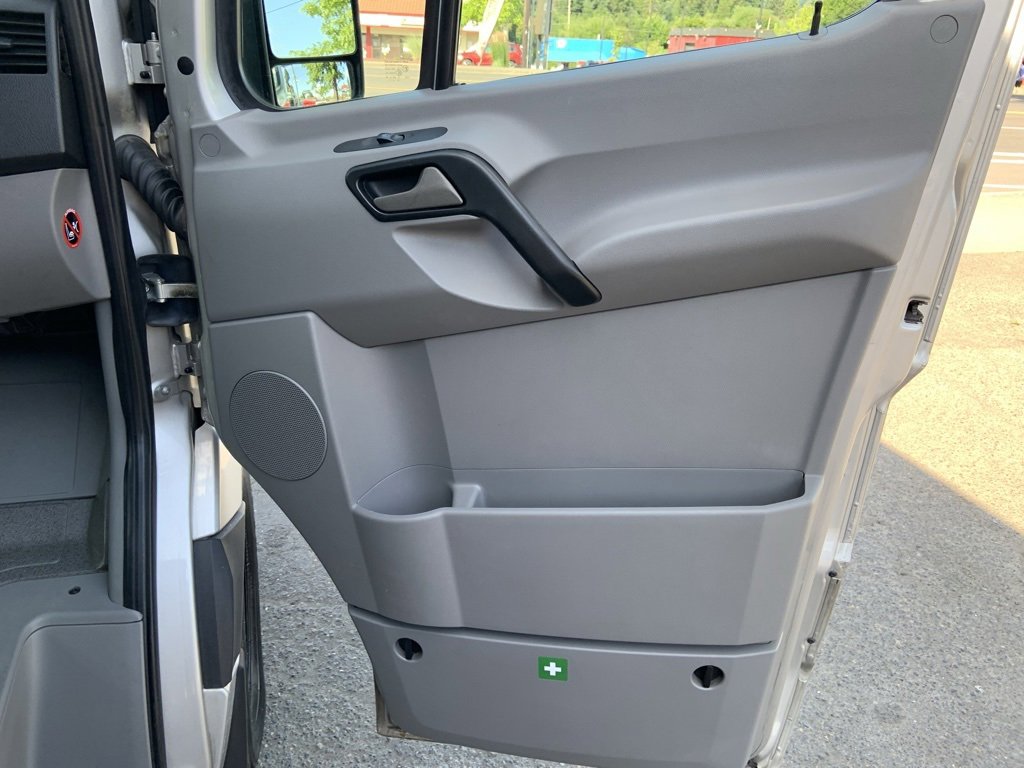 Used 2016 Mercedes-Benz Sprinter 2500 image 18