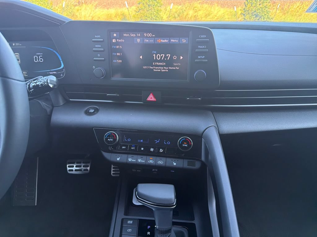 New 2026 Hyundai Elantra SEL Sport FWD image 29