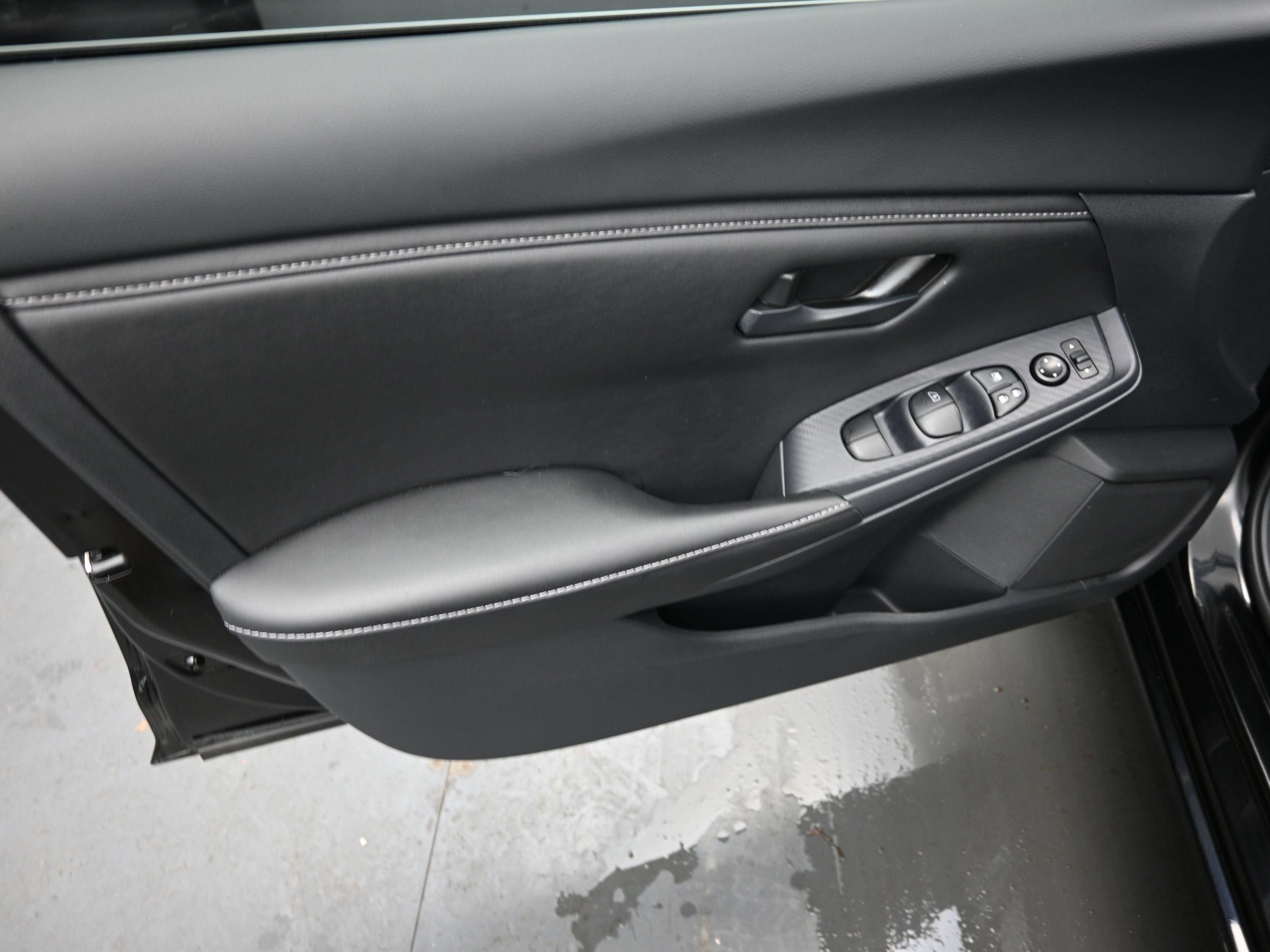 Certified 2025 Nissan Sentra S image 11