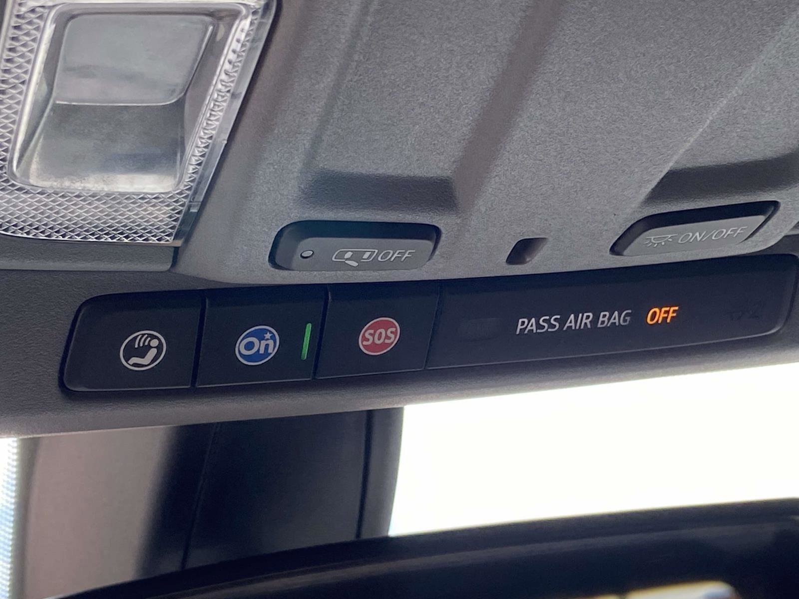 Used 2021 Chevrolet Silverado 1500 RST w/ Bed Protection Package image 17