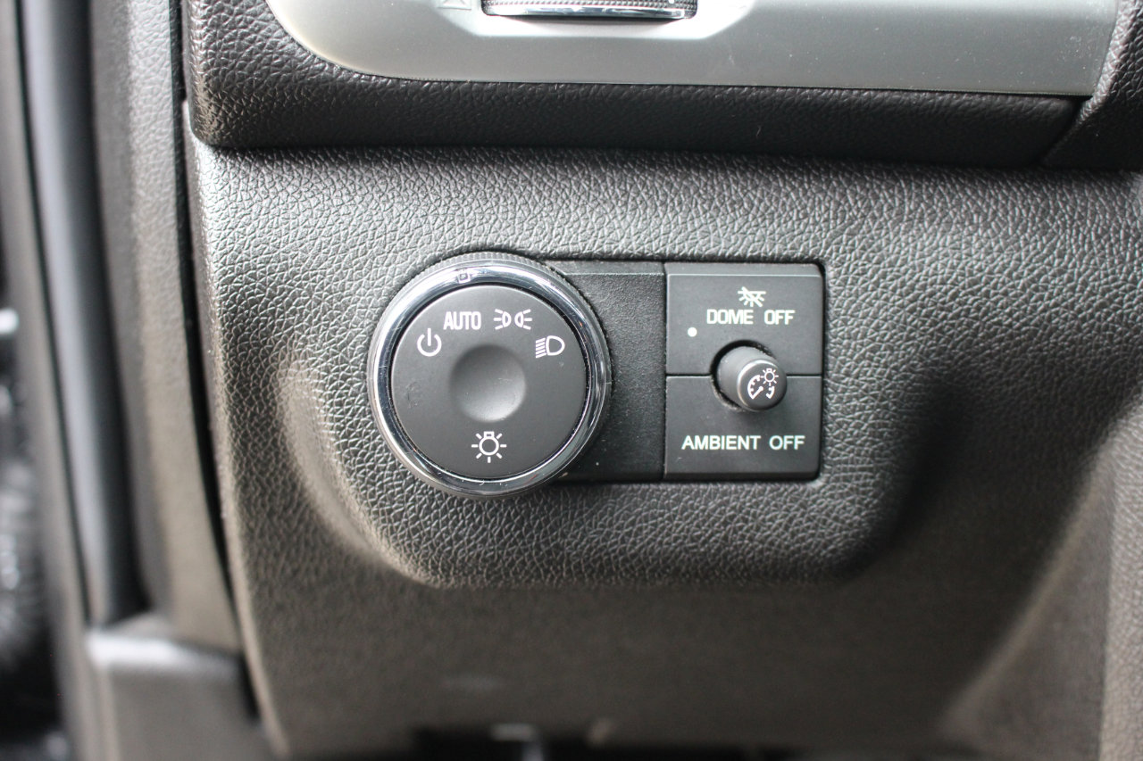 Used 2015 GMC Acadia SLE image 17