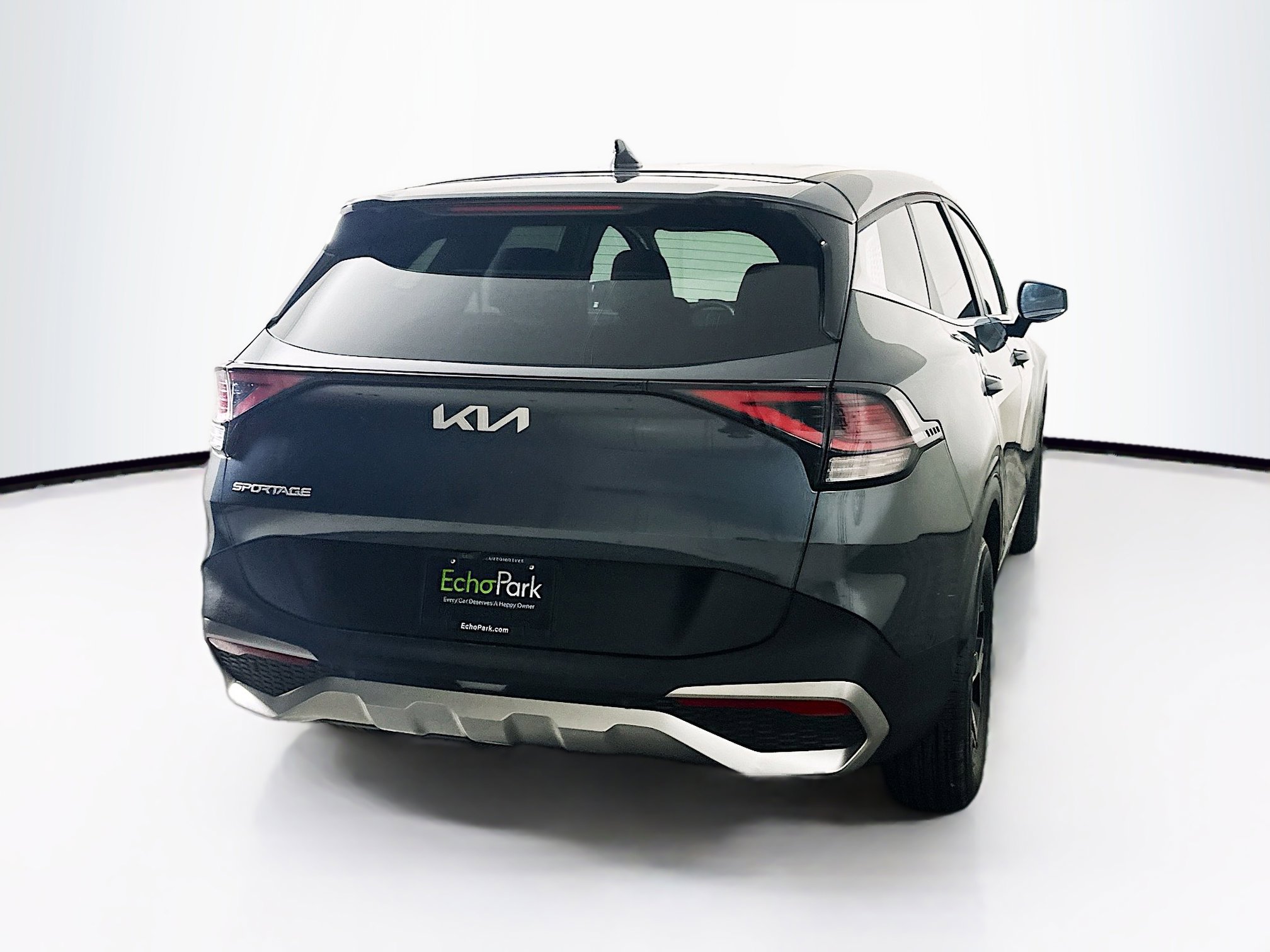 Used 2025 Kia Sportage LX image 9