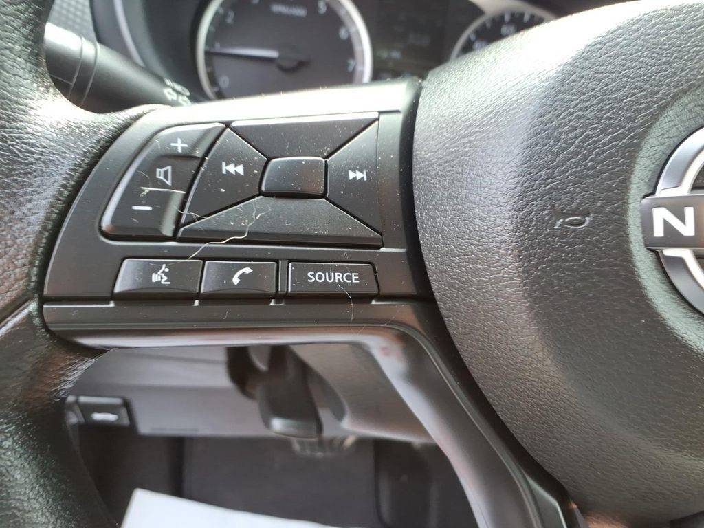 Used 2025 Nissan Kicks Play S FWD image 19