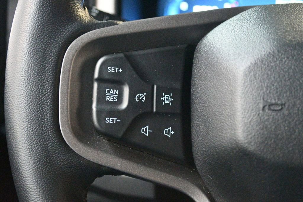 Used 2025 Ford Bronco Outer Banks AWD/4WD image 40