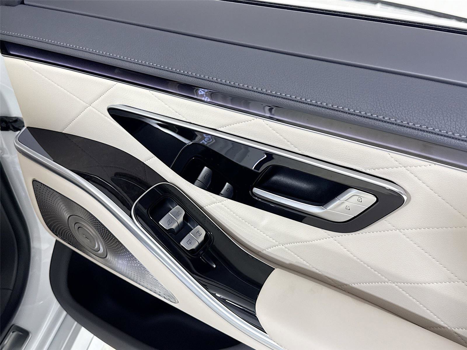 Used 2024 Mercedes-Benz S 580 4MATIC Sedan image 27