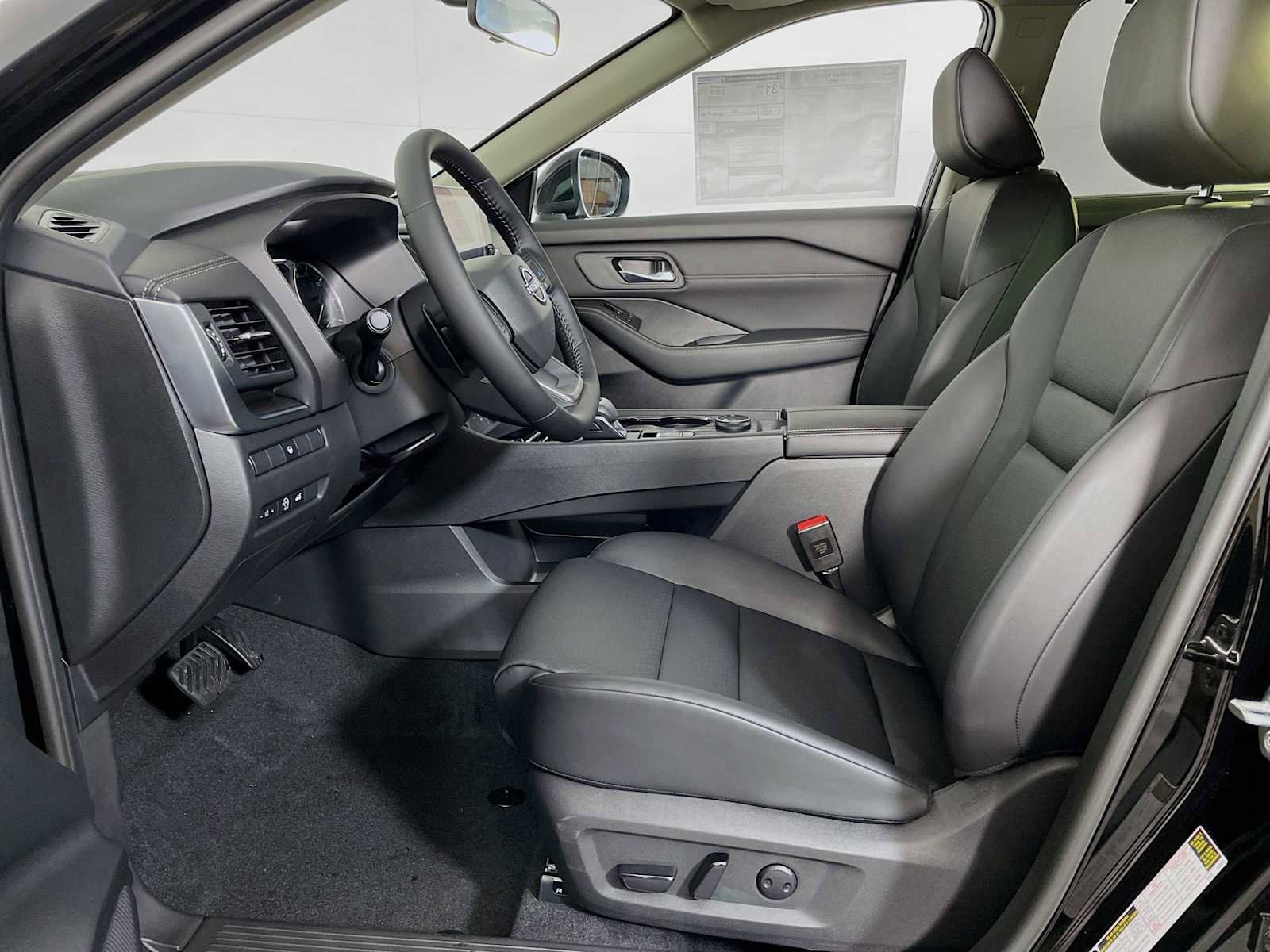 New 2026 Nissan Rogue SV image 4