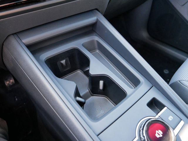 Certified 2025 Volkswagen Tiguan SE image 32