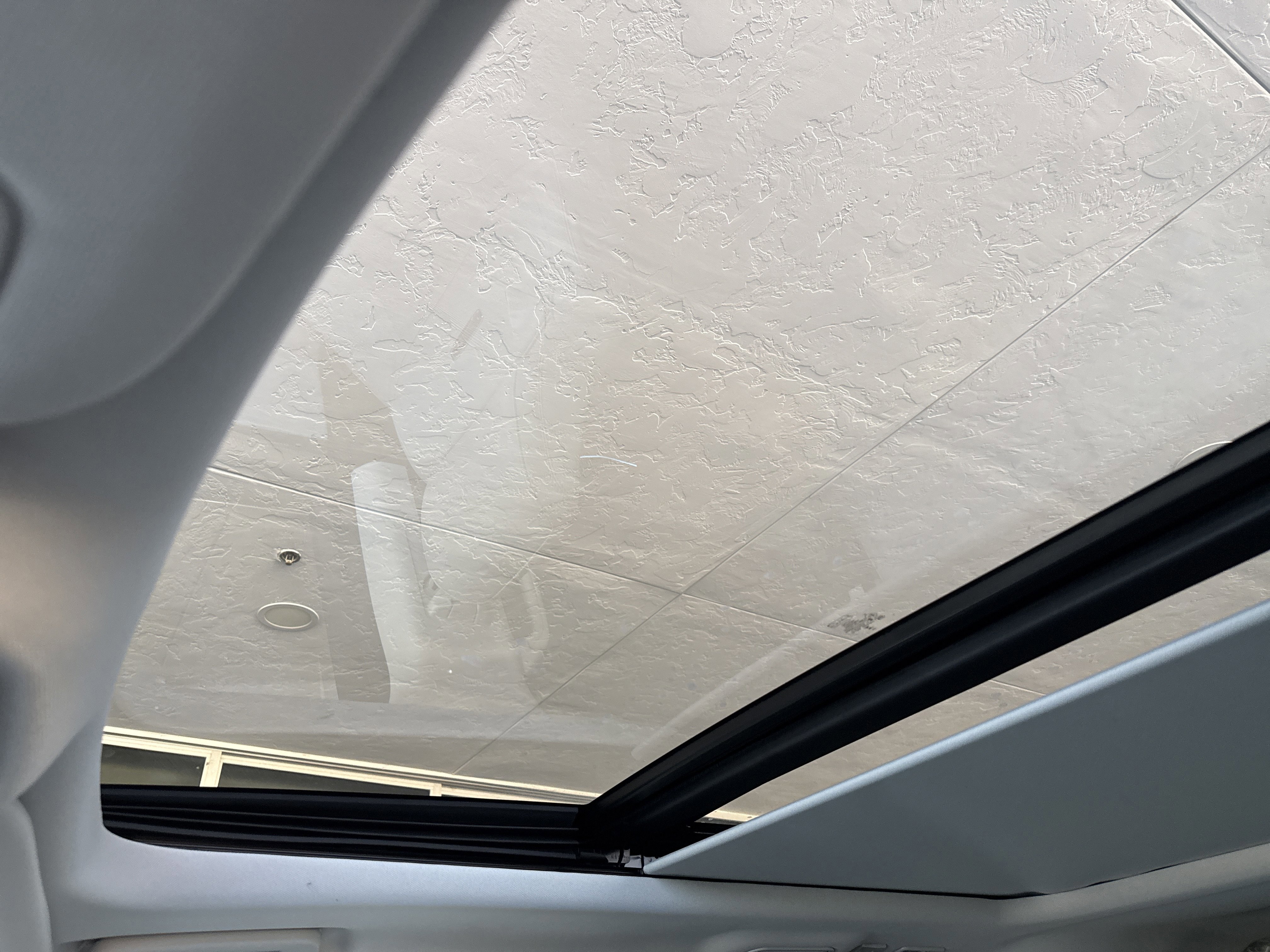 Certified 2025 Ford Expedition Max Platinum image 32