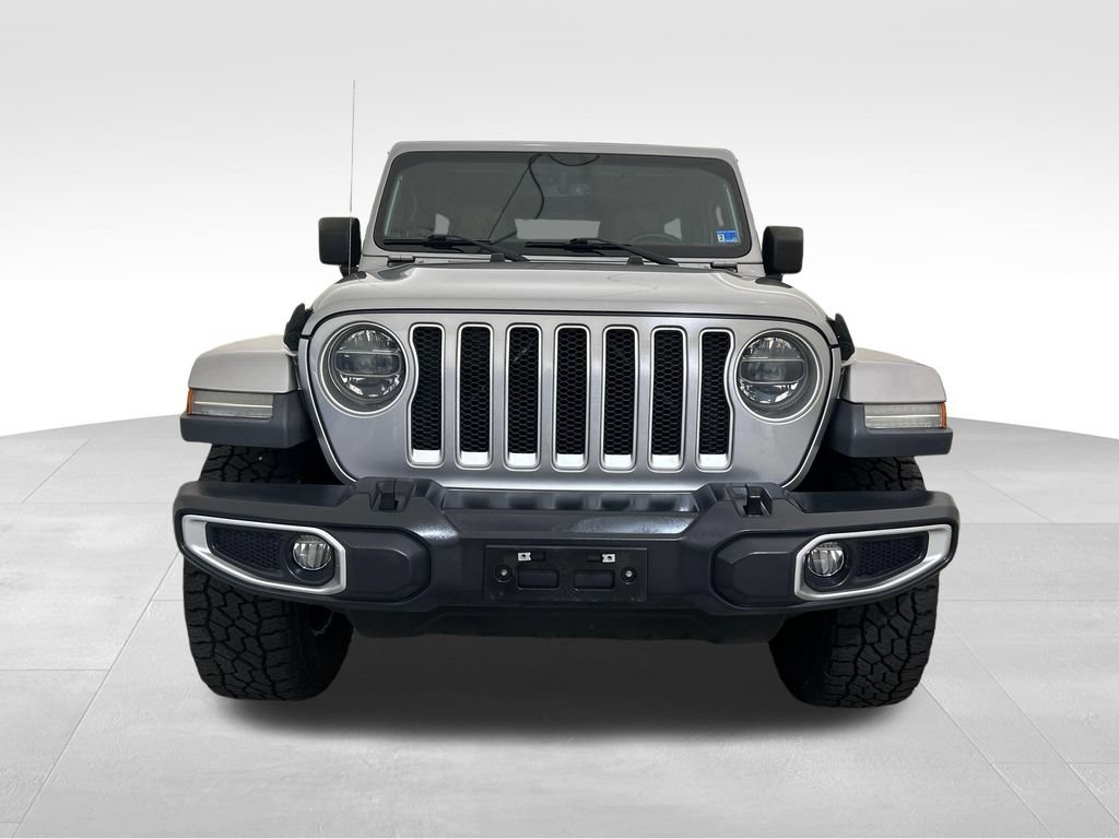 Used 2018 Jeep Wrangler Unlimited Sahara AWD/4WD image 9