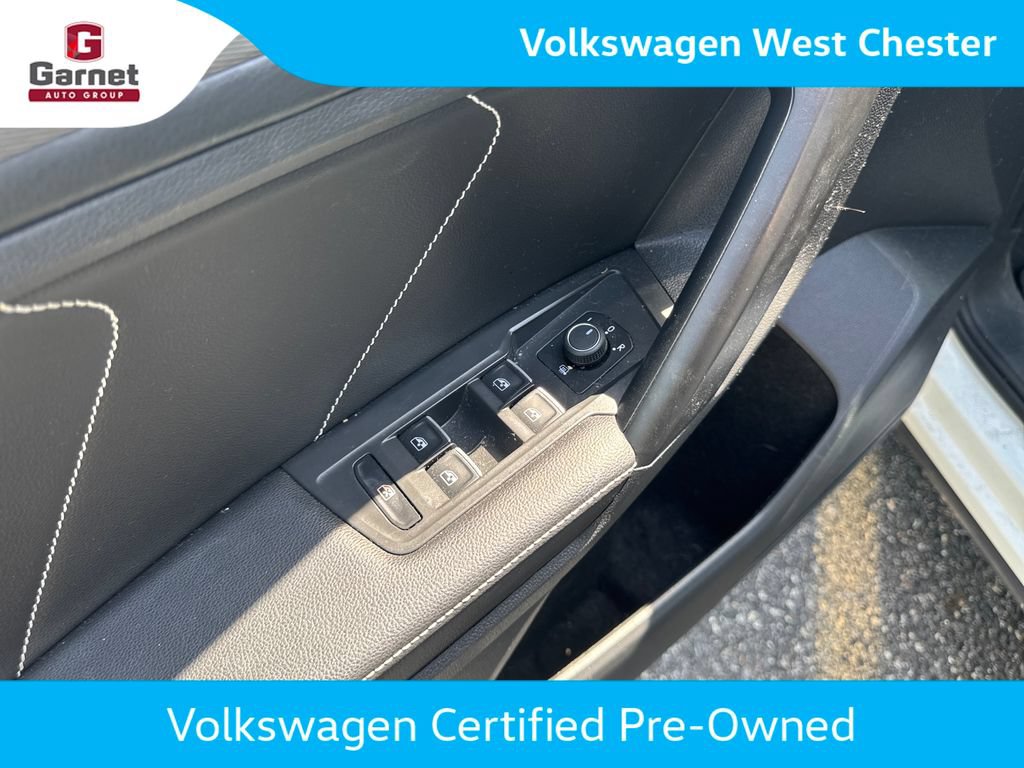 Certified 2023 Volkswagen Tiguan SE w/ Panoramic Sunroof Package AWD/4WD image 12