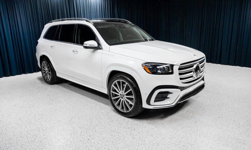 New 2026 Mercedes-Benz GLS 450 4MATIC image 3