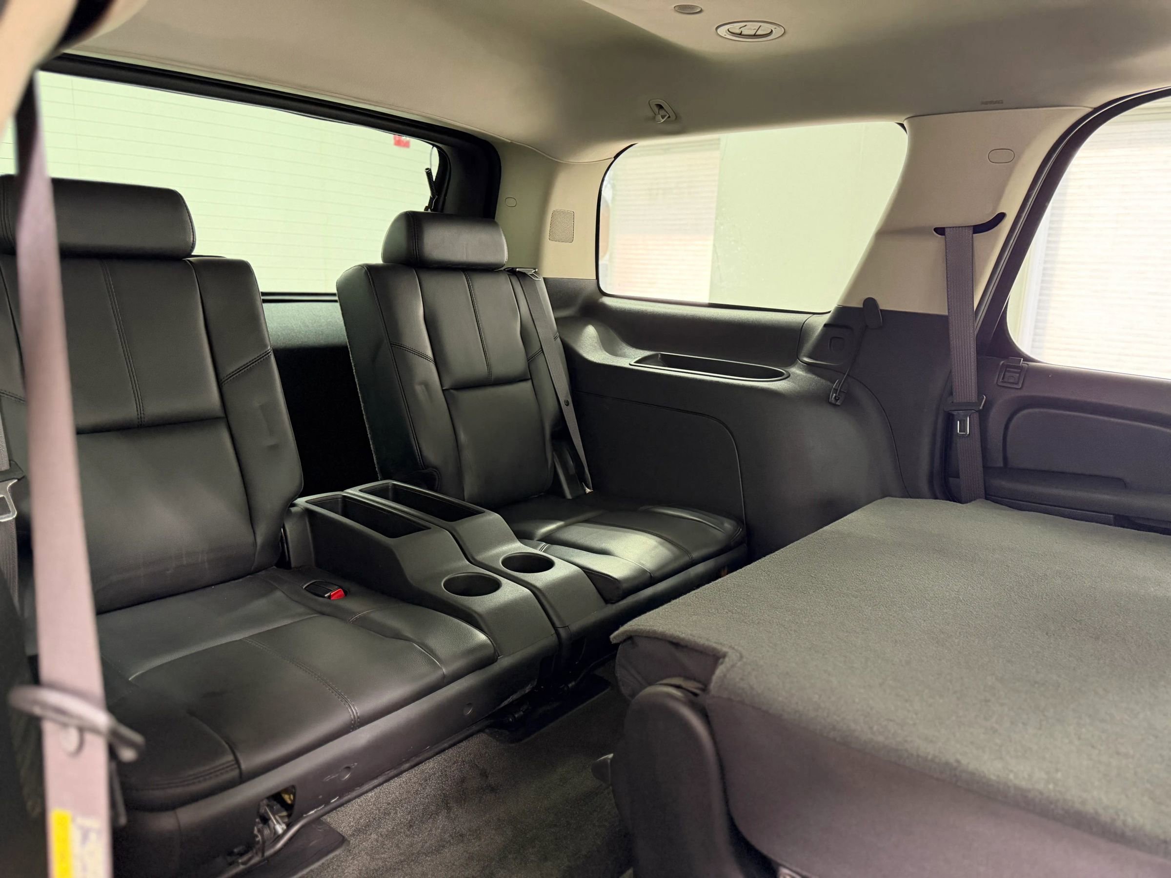 Used 2007 GMC Yukon SLT w/ SLT Preferred Equipment Group AWD/4WD image 30