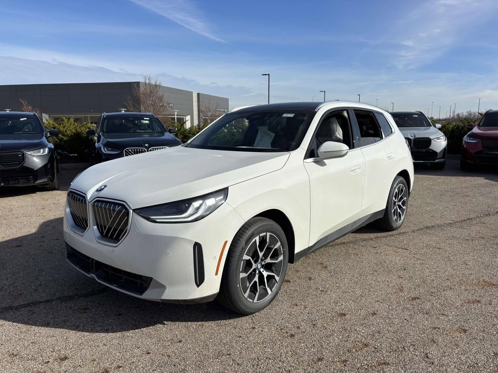 Used 2026 BMW X3 xDrive30i w/ Convenience Package AWD/4WD image 3