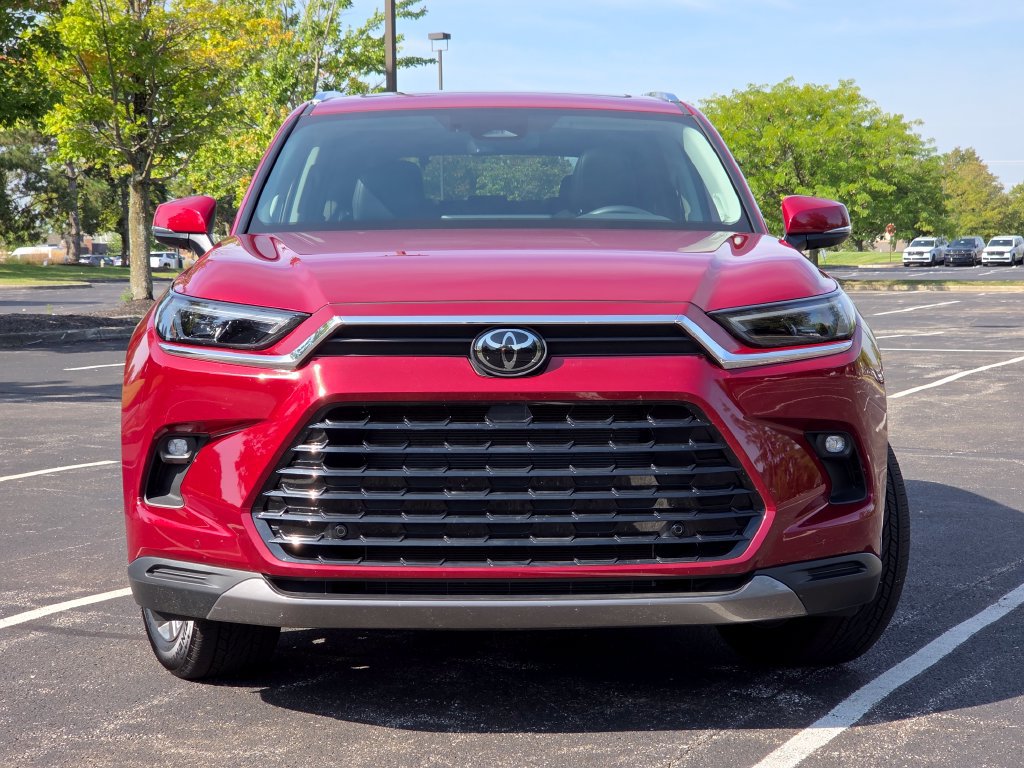 Used 2026 Toyota Grand Highlander AWD image 24
