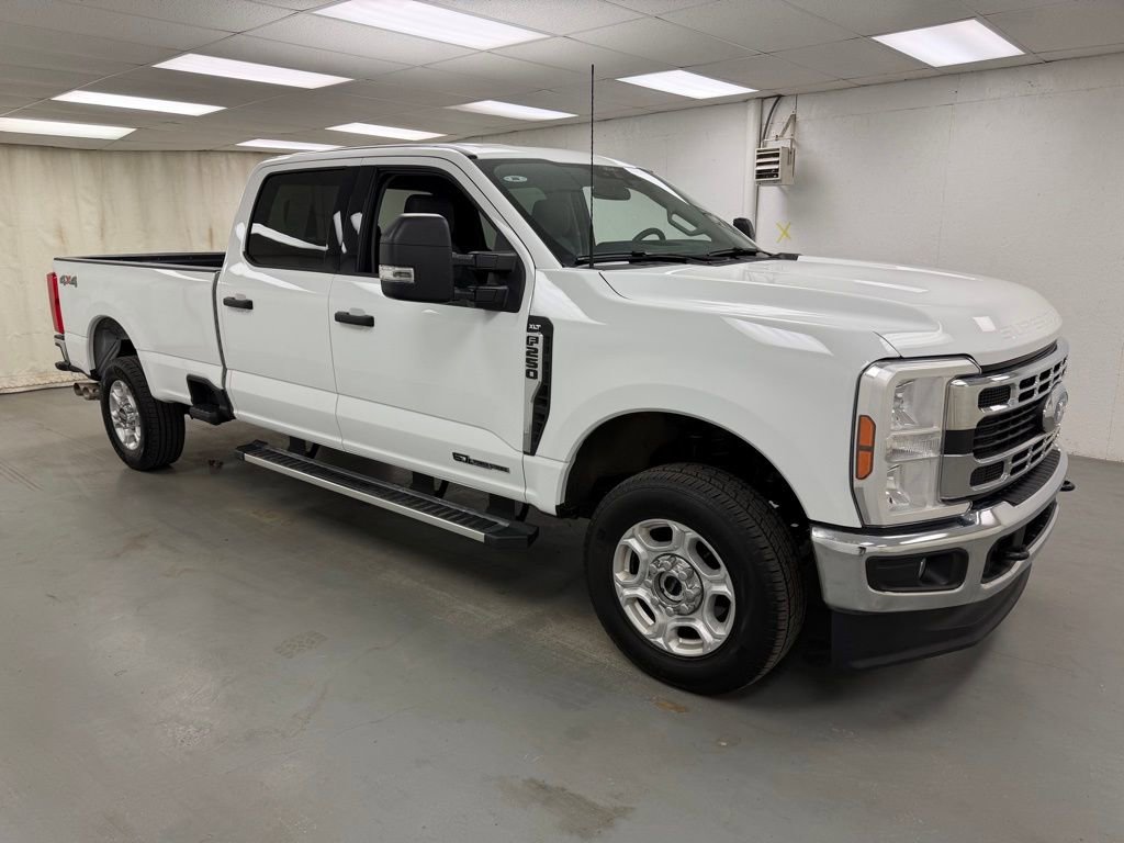 Used 2025 Ford F250 XLT AWD/4WD image 6