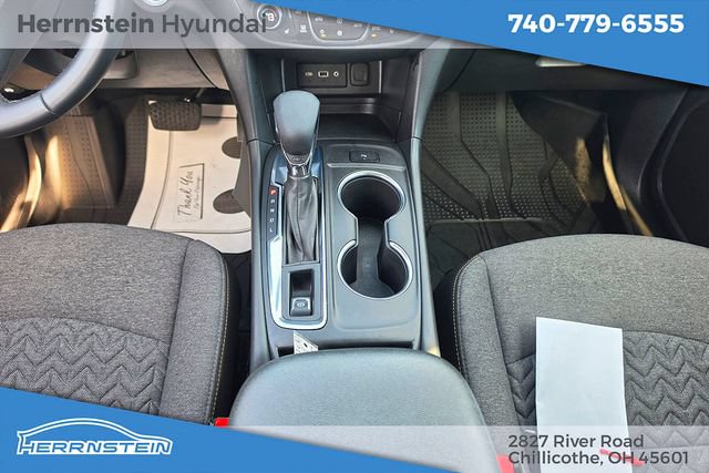 Used 2023 Chevrolet Equinox LT FWD image 13