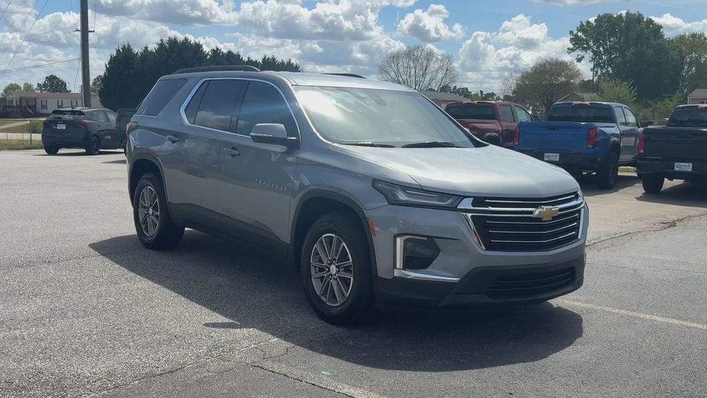 Certified 2023 Chevrolet Traverse LT image 2
