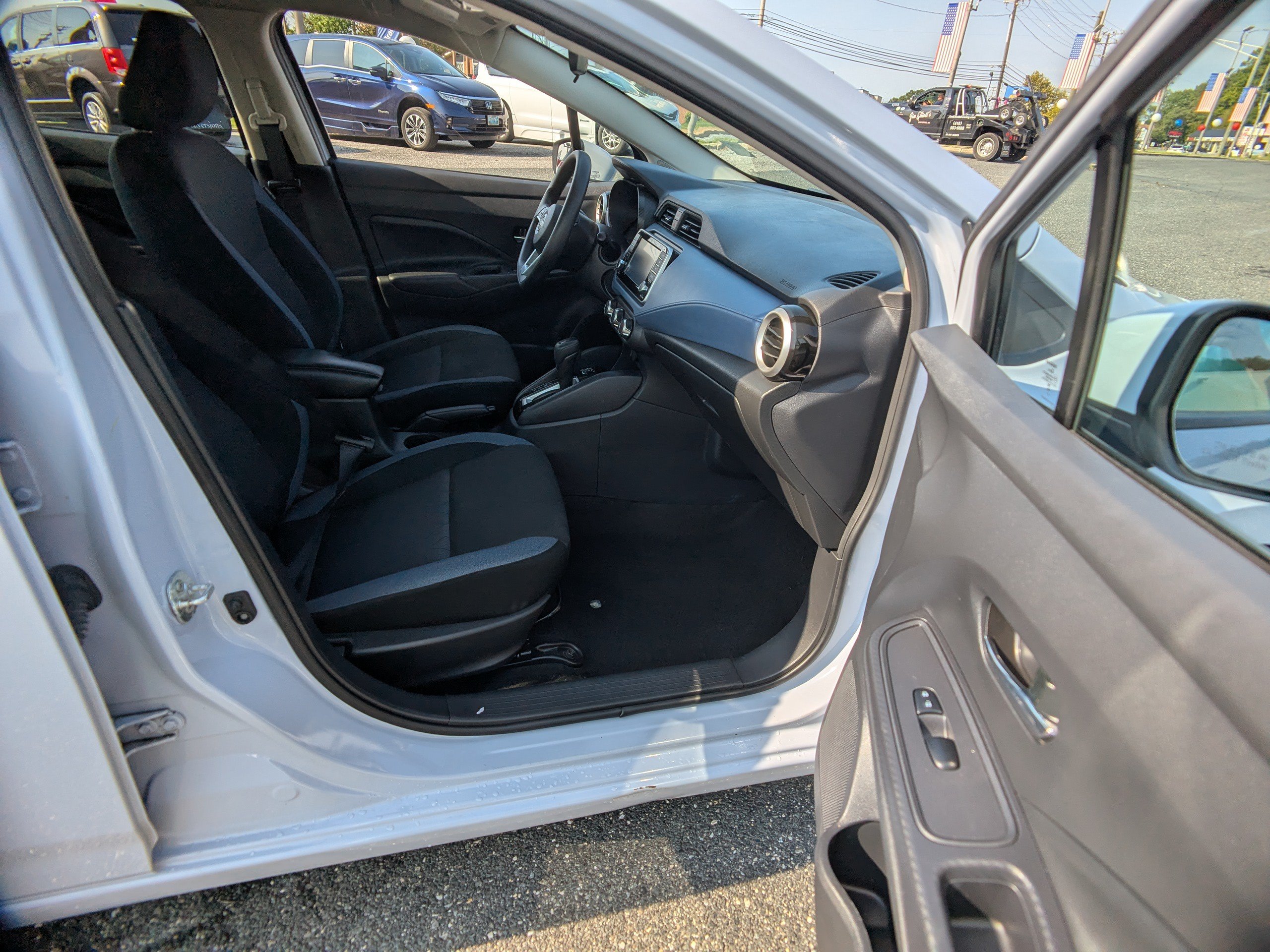 Used 2024 Nissan Versa SV FWD image 12