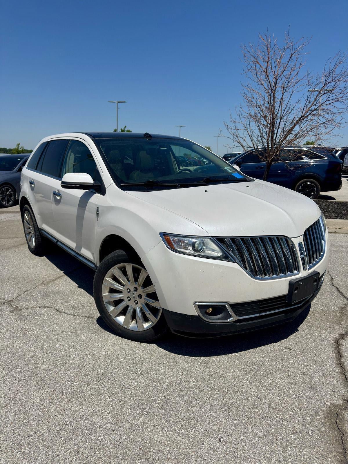 Used 2015 Lincoln MKX FWD w/ Equipment Group 101A image 7
