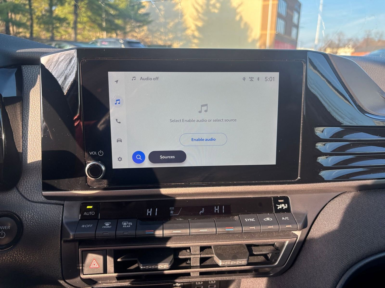 Used 2025 Toyota Camry LE image 21