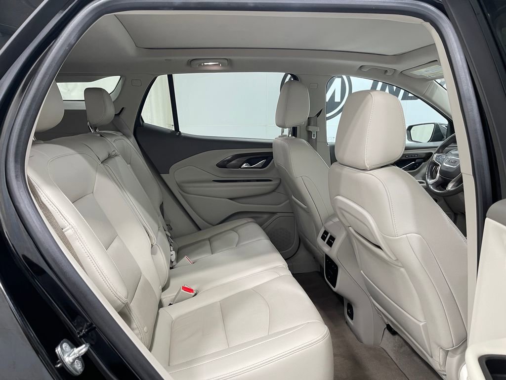 Used 2018 GMC Terrain Denali w/ Advanced Safety Package image 32