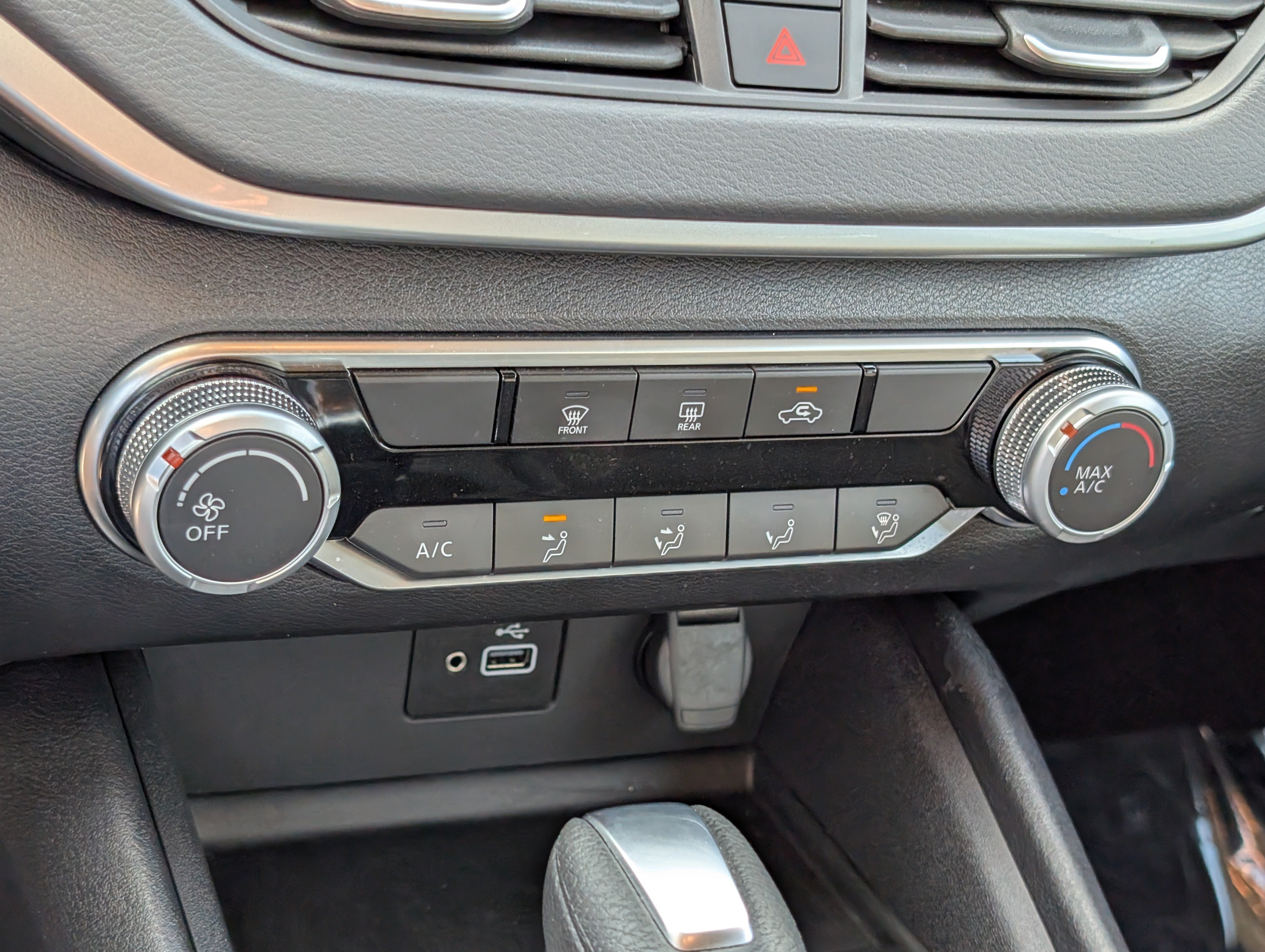 Used 2024 Nissan Altima 2.5 S FWD image 23