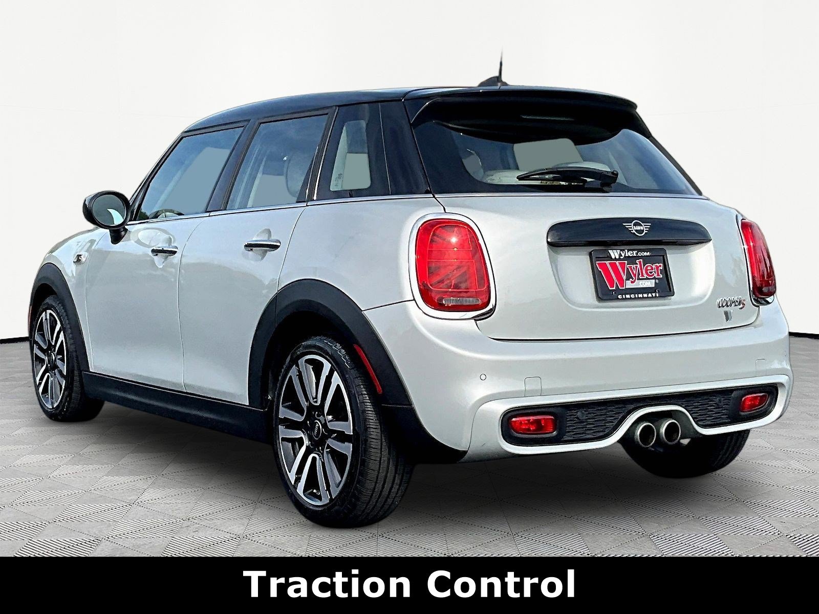 Used 2021 MINI Cooper S w/ Signature Upholstery Package FWD image 4