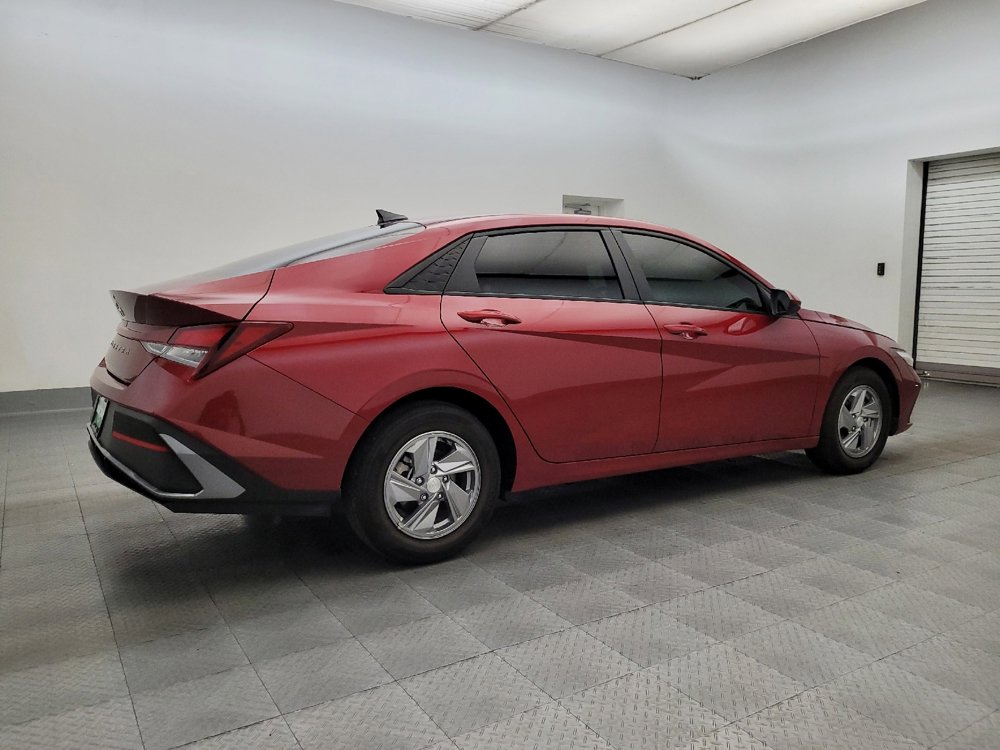 Used 2024 Hyundai Elantra SE image 10