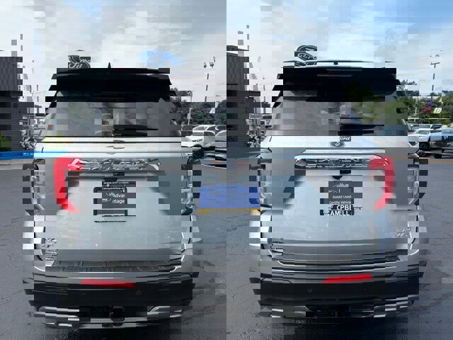Certified 2022 Ford Explorer XLT w/ Equipment Group 202A image 4