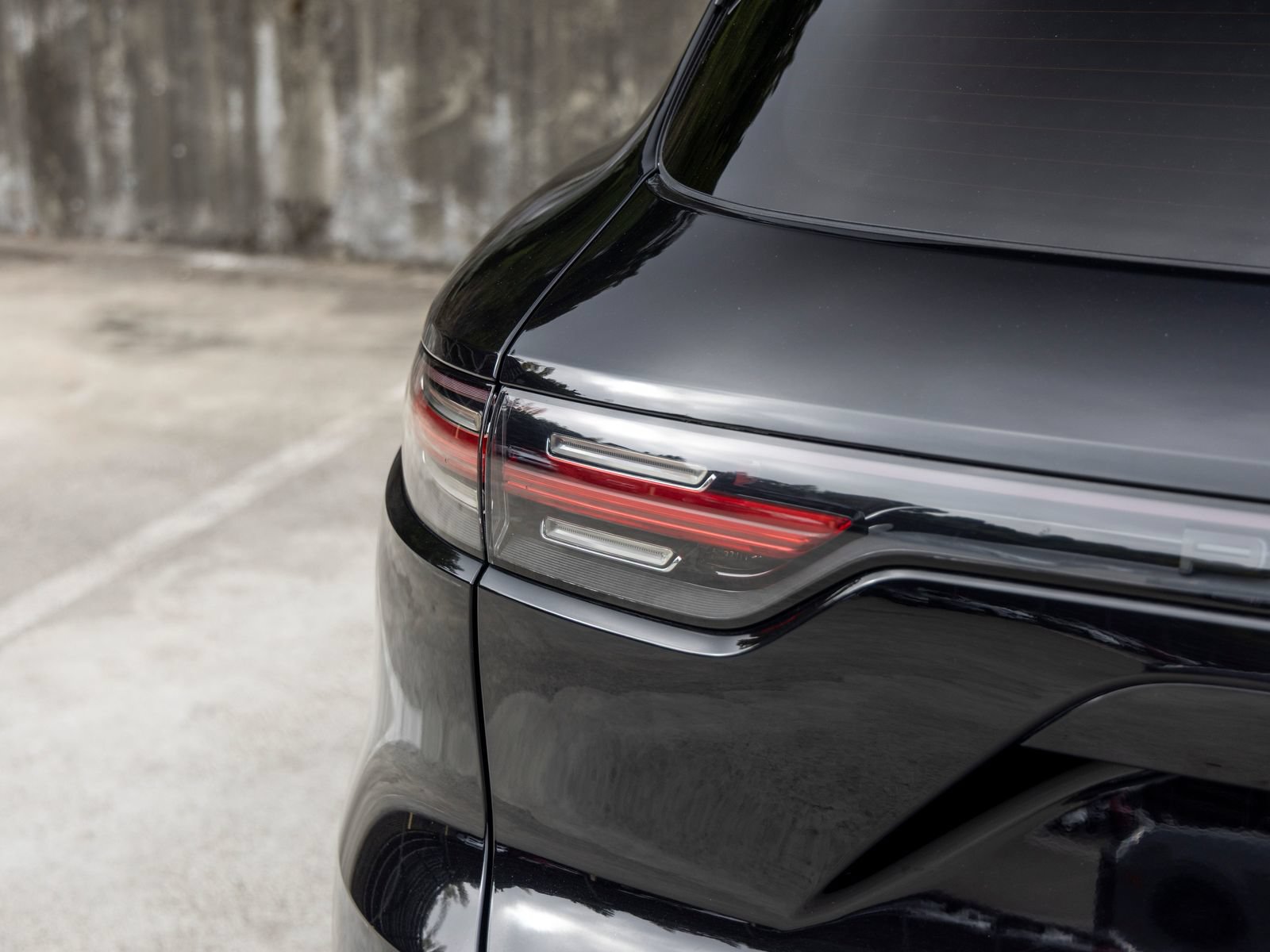 Certified 2022 Porsche Cayenne S AWD/4WD image 21