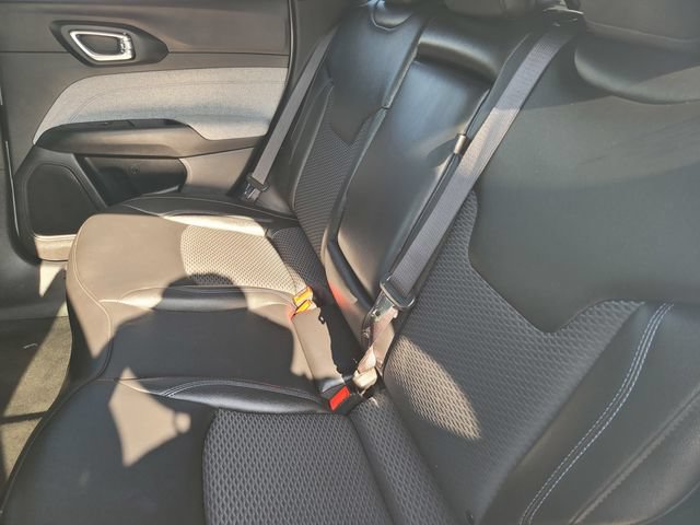 Used 2024 Jeep Compass Latitude AWD/4WD image 15