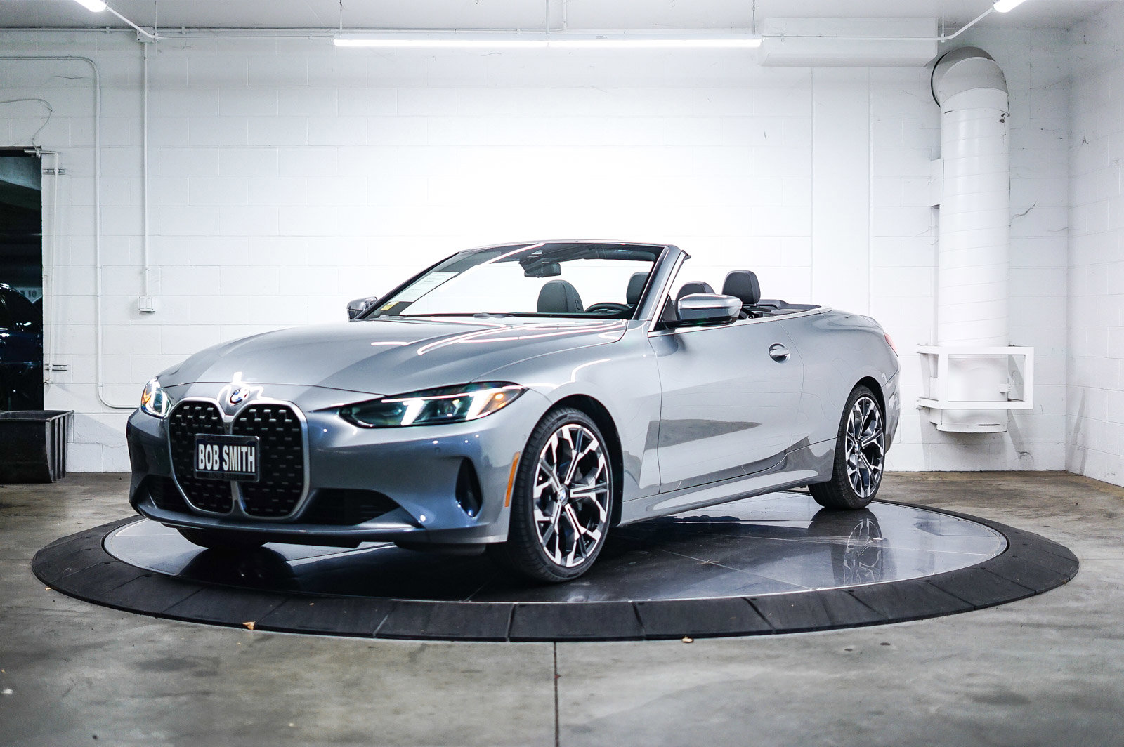 Used 2025 BMW 430i Convertible w/ Convenience Package image 9