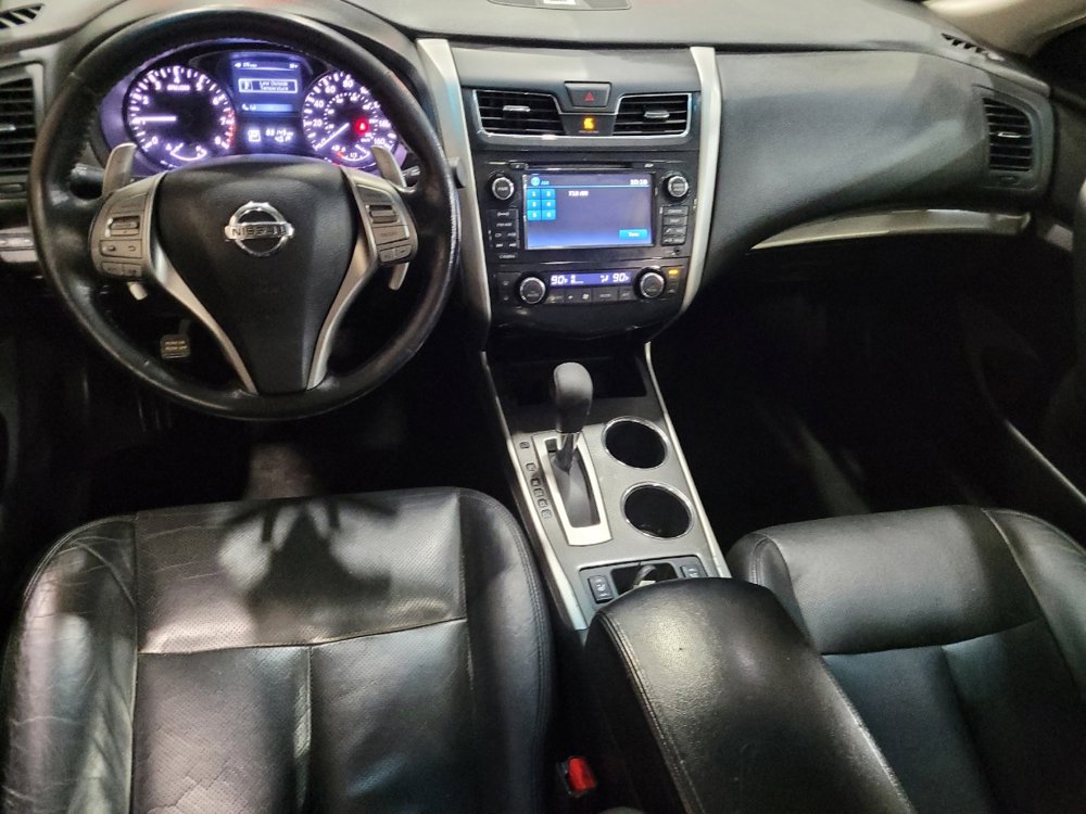 Used 2013 Nissan Altima 3.5 SL w/ Technology Pkg image 22