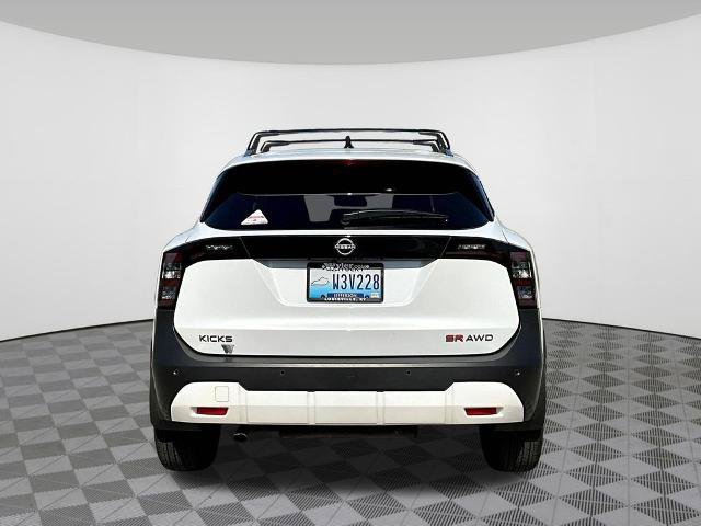 Certified 2026 Nissan Kicks SR w/ Cold Weather Package AWD/4WD image 5