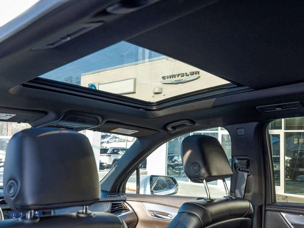 Used 2024 Cadillac XT6 Luxury image 31