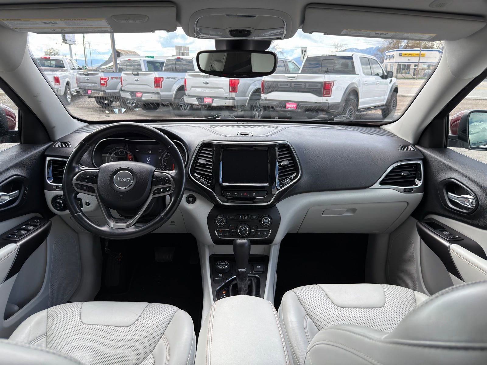 Used 2020 Jeep Cherokee Limited w/ Technology Group image 32