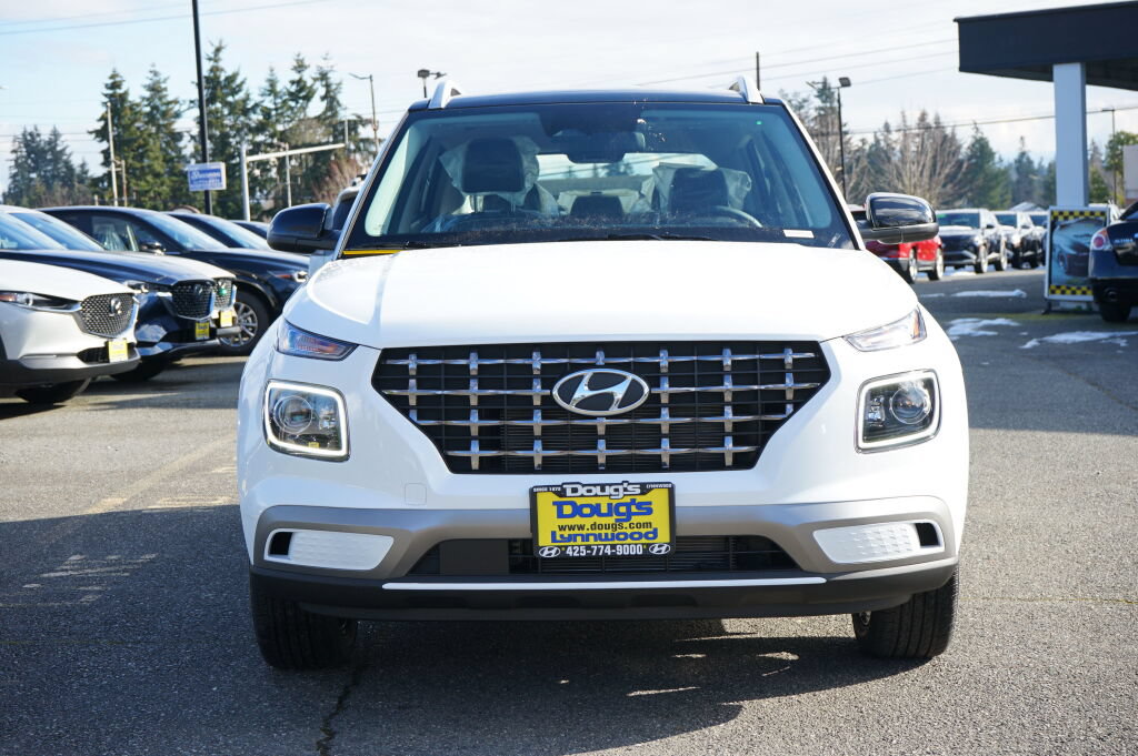 New 2025 Hyundai Venue Limited FWD image 2