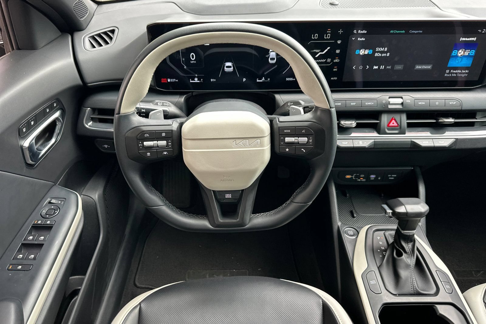 Used 2025 Kia K4 GT-Line w/ GT-Line Premium Package FWD image 11